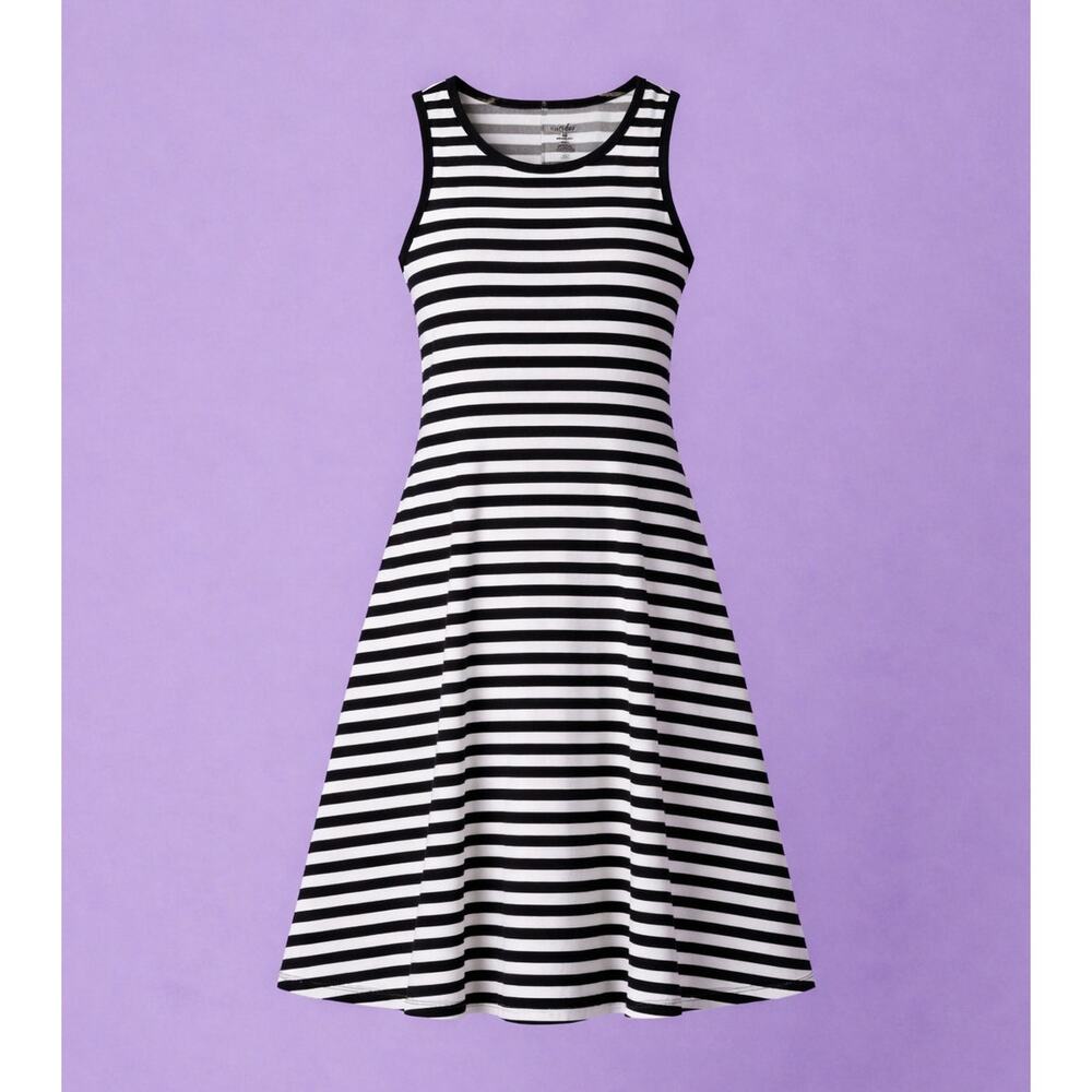 Ladies Size Medium Sleeveless Knit Black & White Summer Sun Dress